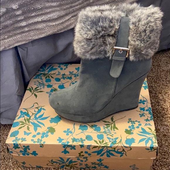 Grey zip up booties - Picture 1 of 3